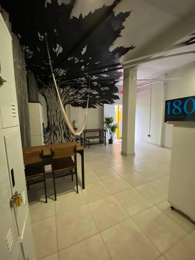 1802 At San Juan Hostel Buitenkant foto